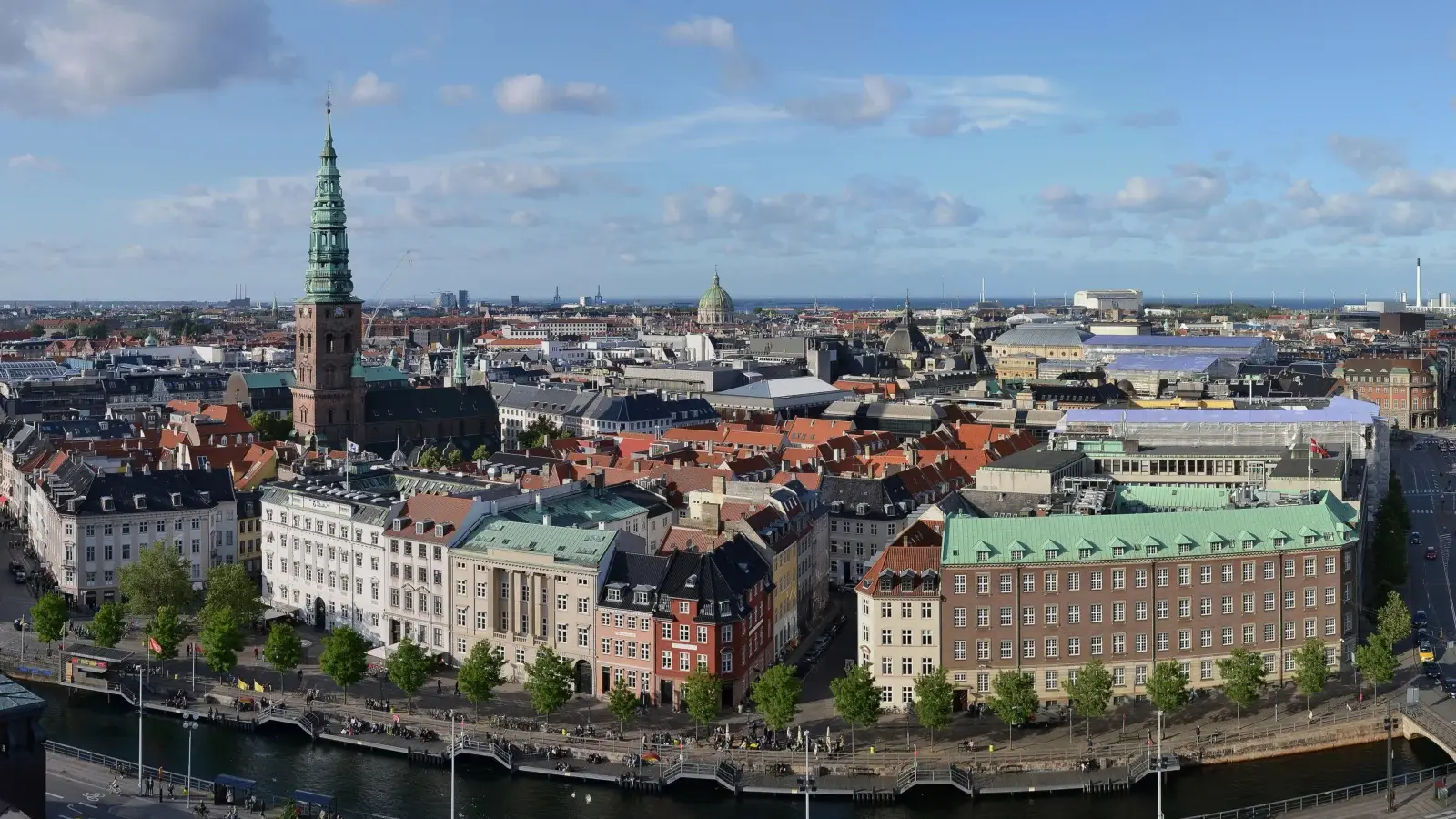Utsikt över centrala Köpenhamn från Christiansborg