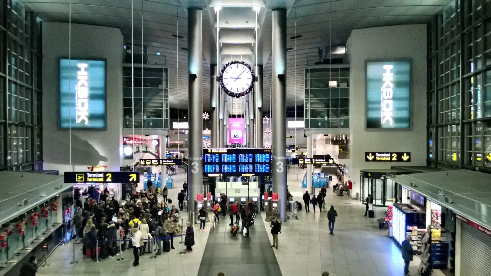 Resenärer i Terminal 3 på Köpenhamns flygplats