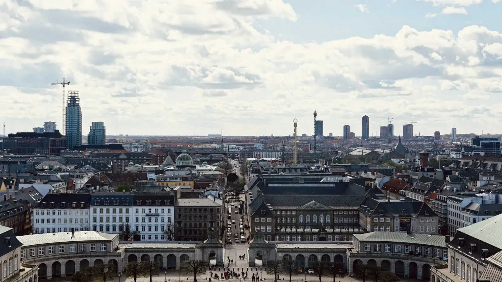 Köpenhamns skyline och sevärdheter sedda från ovan